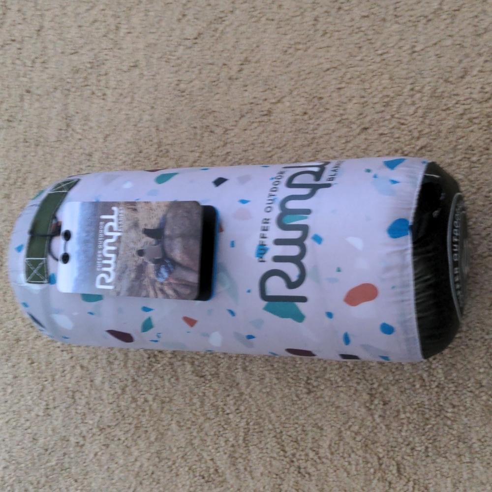 NWT Rumpl sea glass